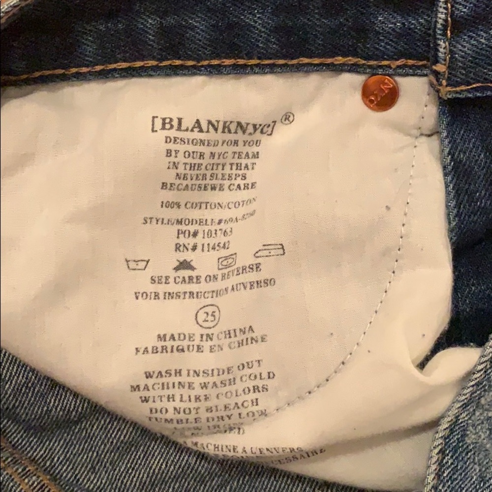 NWT Denim High Waisted Distressed Shorts - Picture 4 of 5